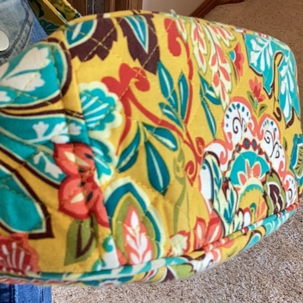 Vera Bradley Retired Yellow Provencal Pattern Shoulder bag, Purse or Crossbody - Picture 6 of 16